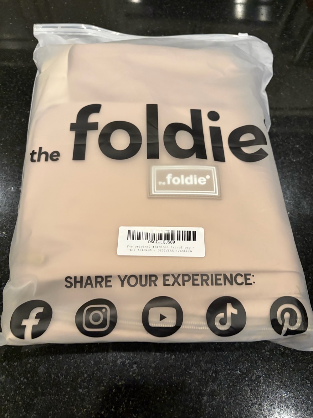 NWT The Foldie Travel Bag - Beige Packable Women’s Travel Tote